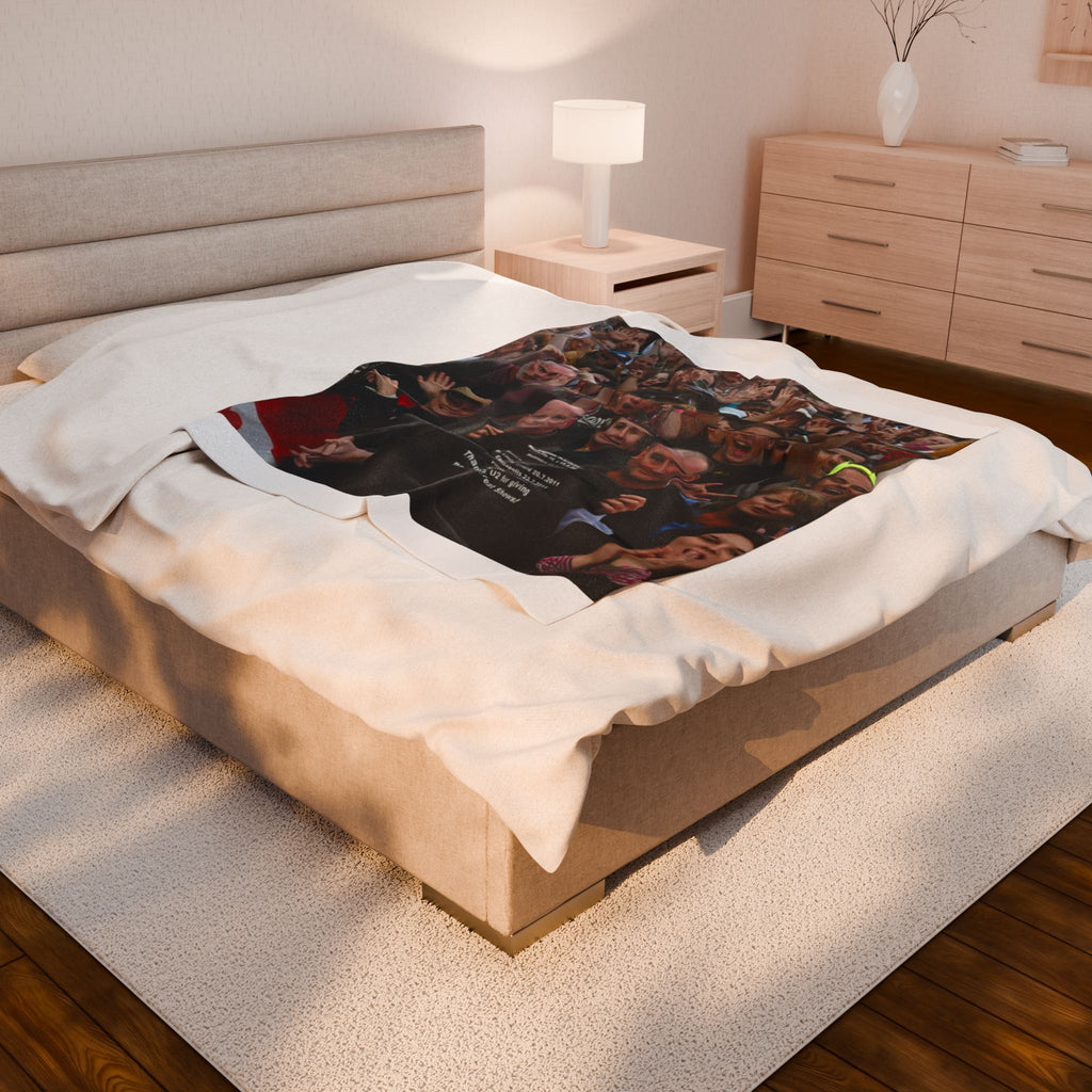Custom Velveteen Plush Blanket - Personalized Cozy Throw for Comfort and Style