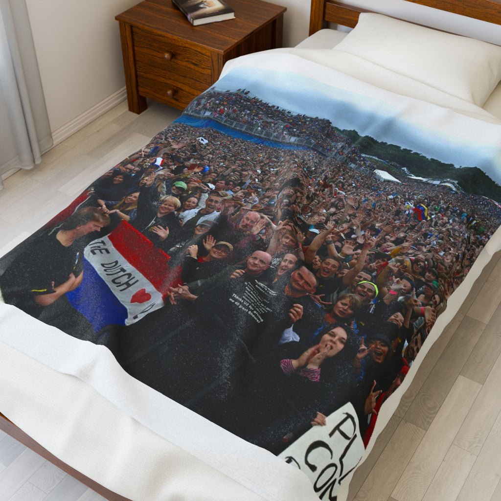 Custom Velveteen Plush Blanket - Personalized Cozy Throw for Comfort and Style