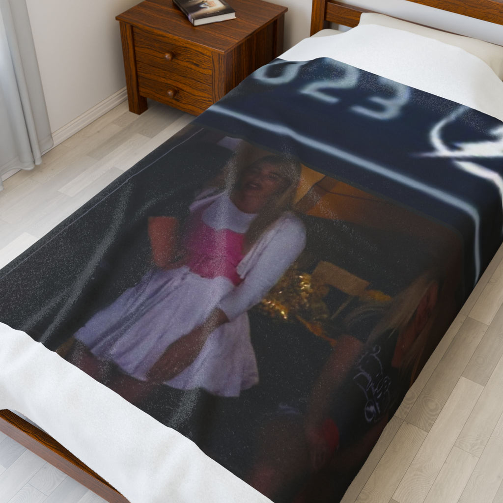Custom Velveteen Plush Blanket - Personalized Cozy Throw for Comfort and Style