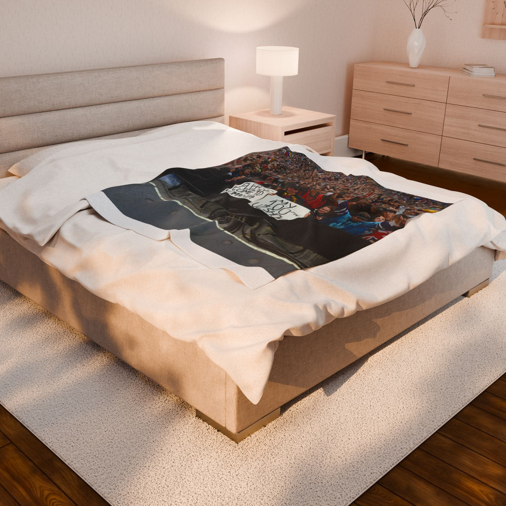 Custom Velveteen Plush Blanket - Personalized Cozy Throw for Comfort and Style